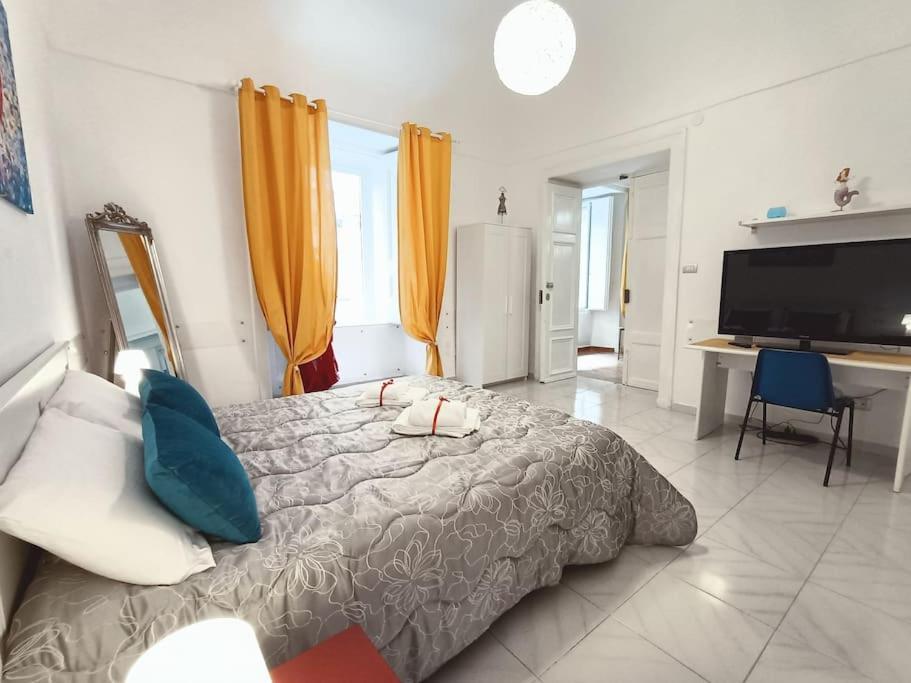 Fashion Cathedral Apartment, Centro Storico Napoli Екстер'єр фото