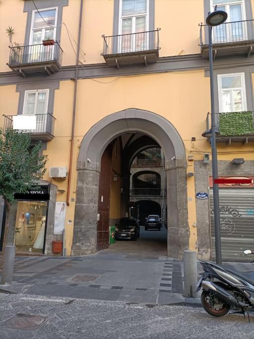 Fashion Cathedral Apartment, Centro Storico Napoli Екстер'єр фото